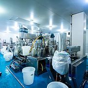 創(chuàng)美研究院工廠_化妝品工廠設(shè)備_化妝品OEM共享工廠